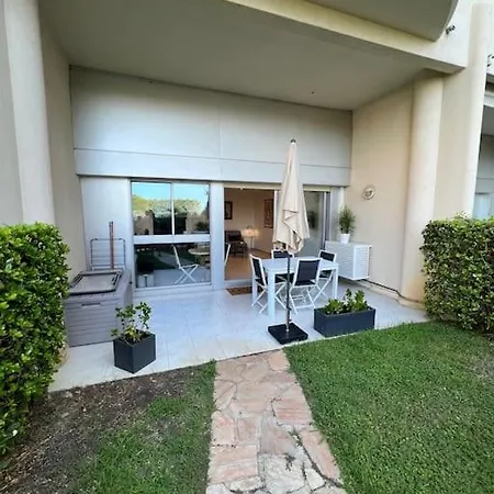 Apartmán Beautiful Juan Les Pins Studio Apt With Pool Access
